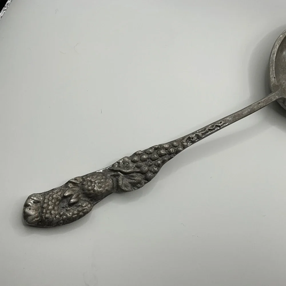 Vintage Metal Salad Server Sculpted Handle Animal‎ Grapes Mexican Crafted